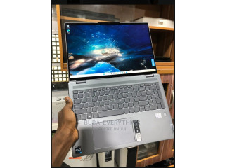 New Laptop Lenovo Yoga 710 16GB Intel Core I7 SSD 512GB