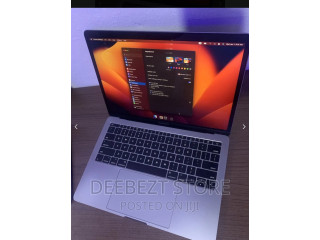 Laptop Apple MacBook Pro 2017 16GB Intel Core I5 SSD 512GB +1