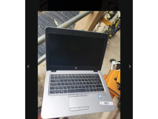 Laptop HP EliteBook 820 G3 4GB Intel Core I5 HDD 500GB